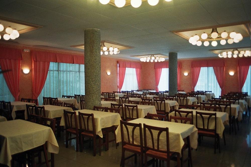 Hotel Fragata Калелья Екстер'єр фото